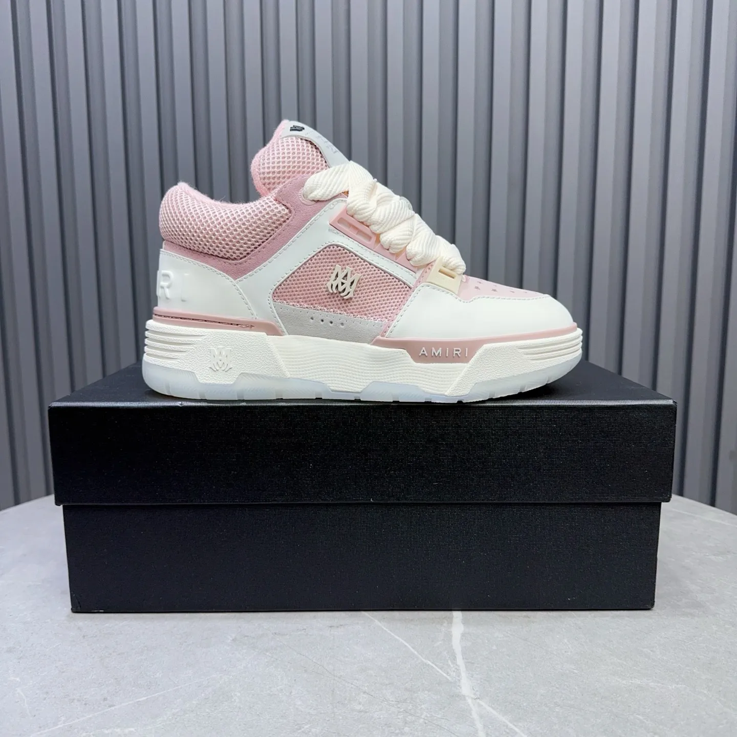 Men's shoes 💰660💰 AMIRI AMIRI trendy brand hot sale 🔥 Available all year round, couples 💑 Official website synchronization Imported fabrics 1⃣️ vs 1⃣️ replica, original factory special original sole, 35-45 (45. non-refundable)
